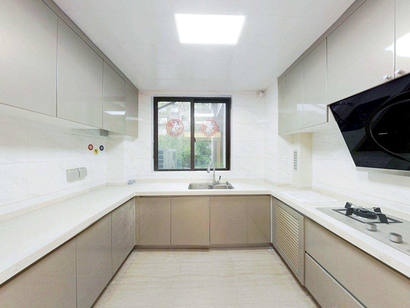 佳期漫 5室2厅2卫 148.80m²