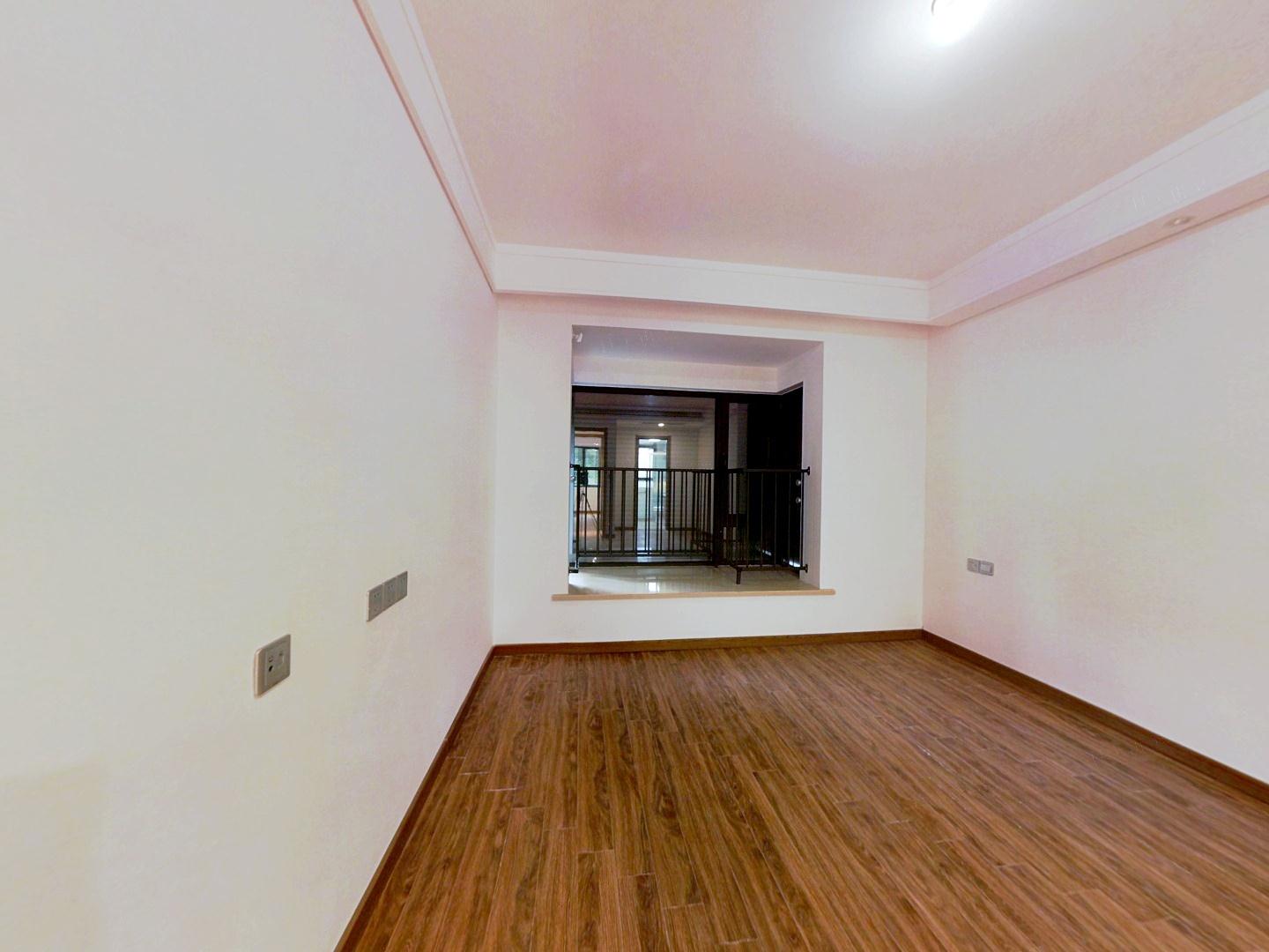 佳期漫 5室2厅2卫 148.80m²