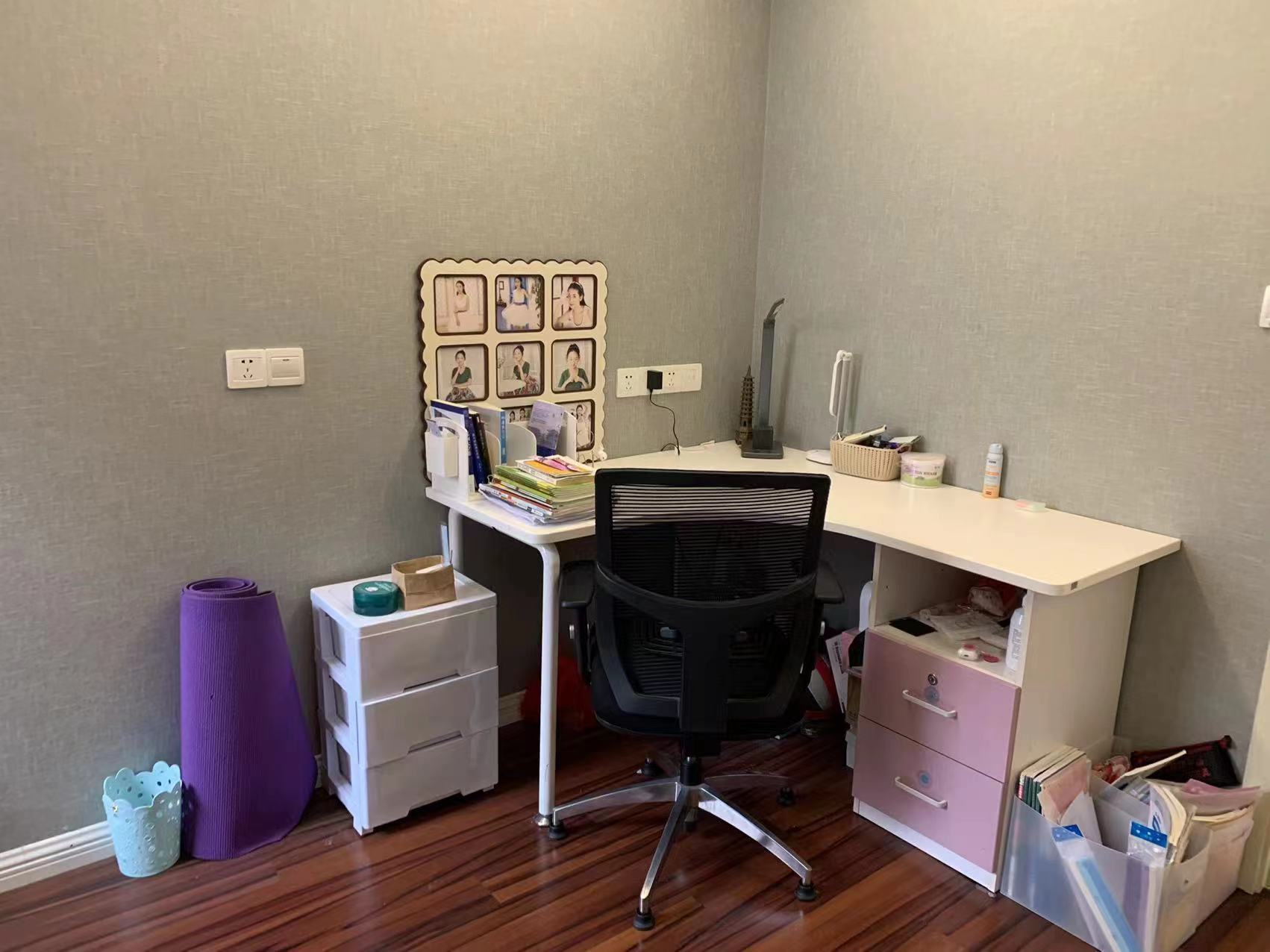 中港城 3室2厅1卫 106m&sup2;