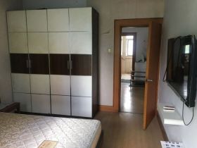 公园三村 2室1厅1卫 61m&sup2;