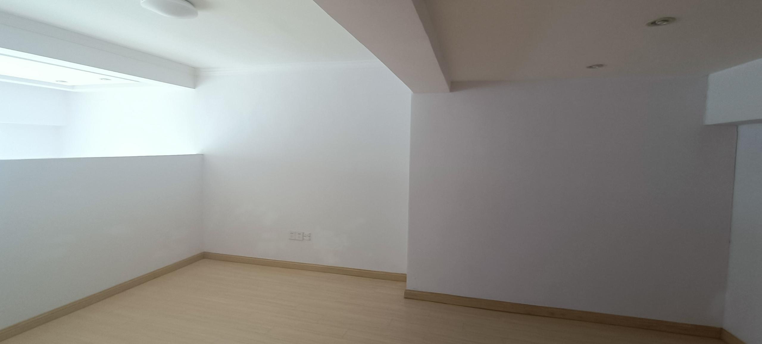 金海岸国际广场 1室1厅1卫 40m&sup2;