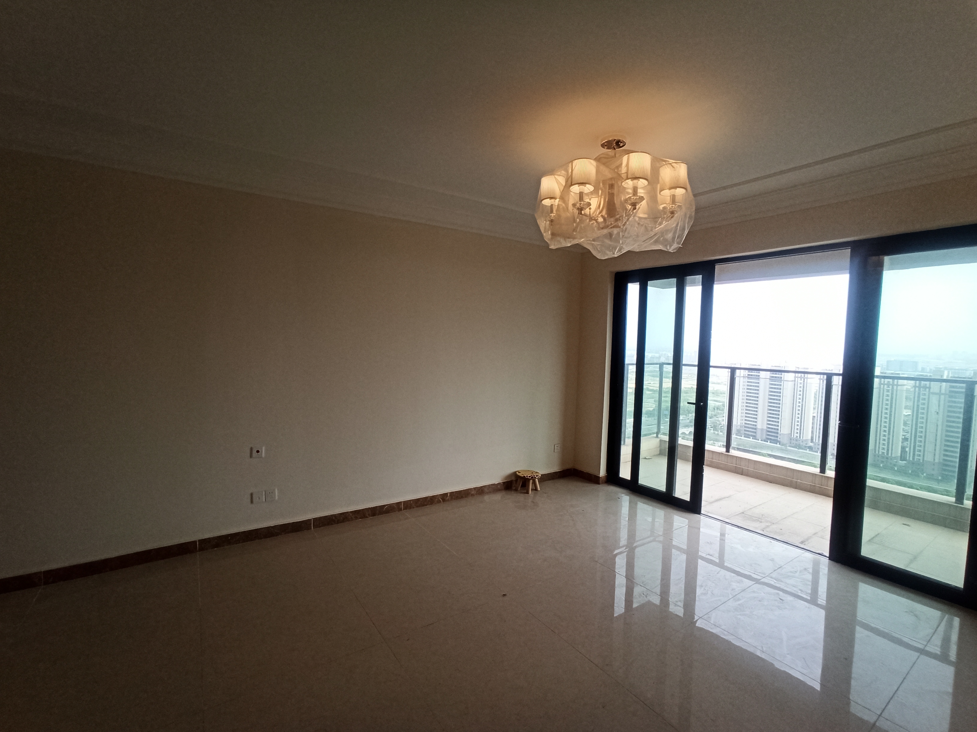 恒大悦珑湾 3室1厅2卫 118m&sup2;