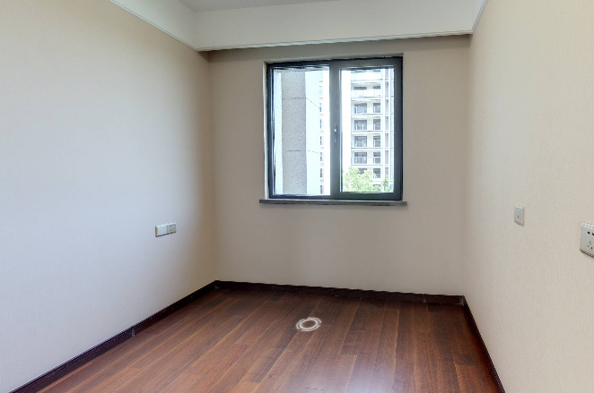 中海翠湖溪岸 4室2厅2卫 143m&sup2;