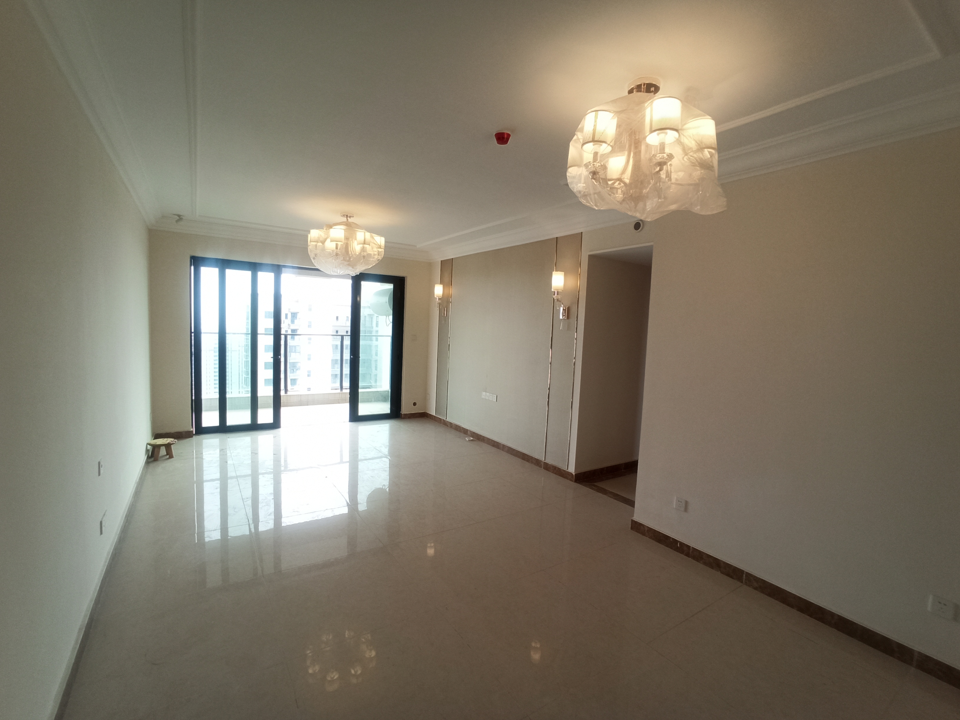 恒大悦珑湾 3室2厅2卫 125m&sup2;