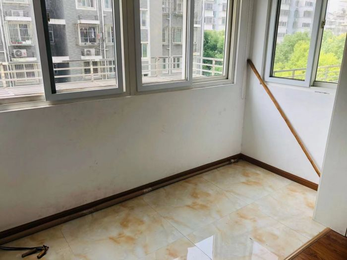 锦安花园一期 2室2厅1卫 90m&sup2;