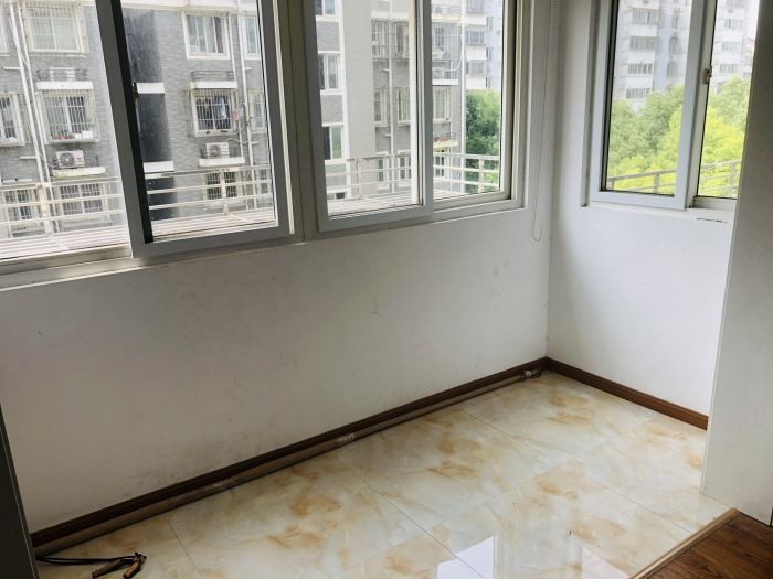 锦安花园一期 2室2厅1卫 90m&sup2;