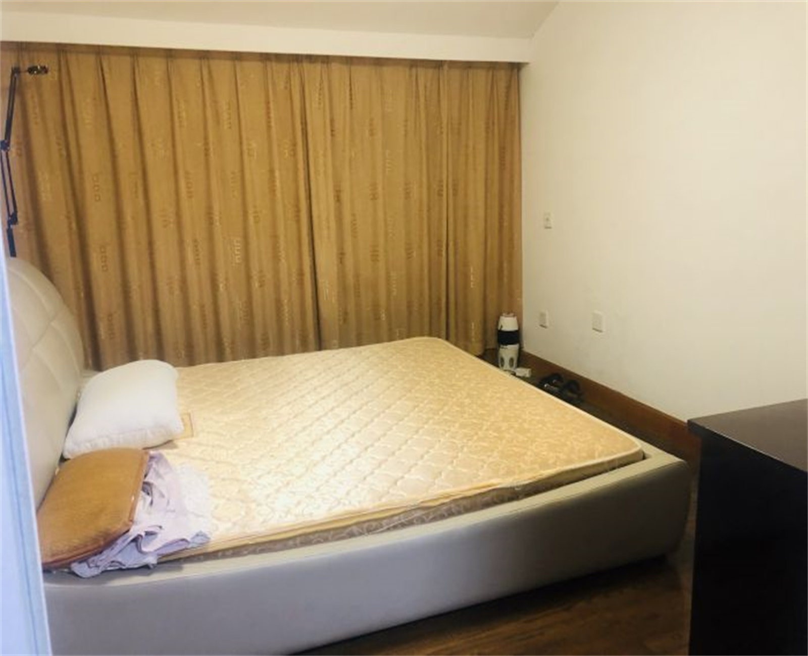 文峰北苑北区 4室2厅2卫 196m&sup2;
