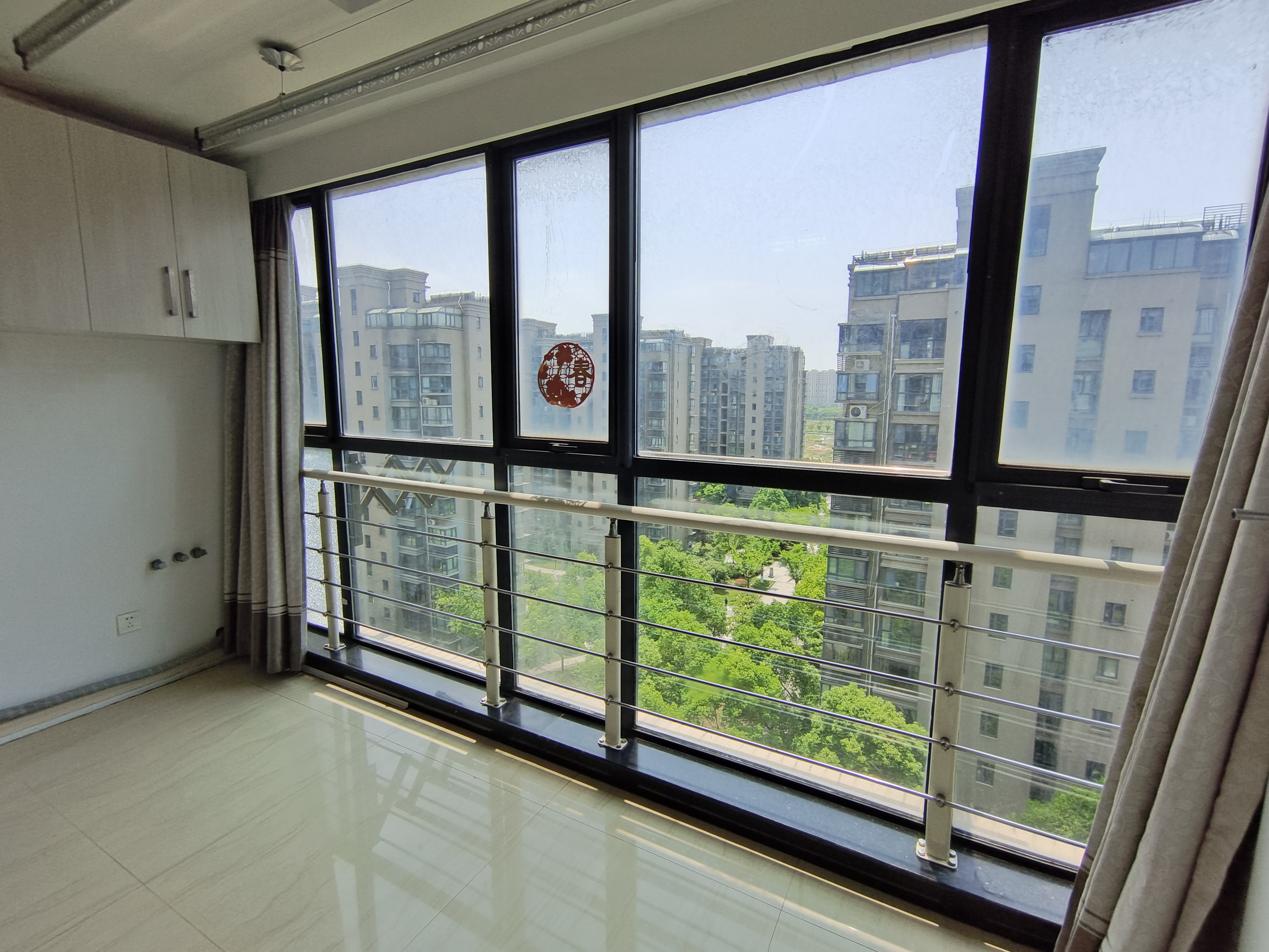 中港城 3室2厅1卫 107m&sup2;