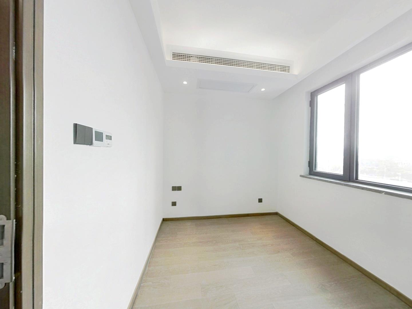 都会沁园 3室2厅2卫 123.17m&sup2;