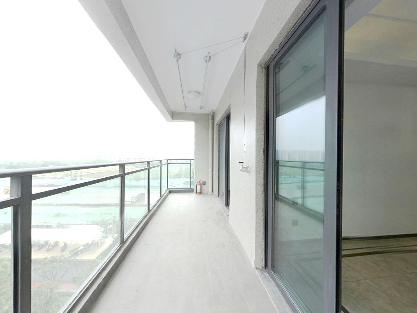 都会沁园 3室2厅2卫 123.17m&sup2;