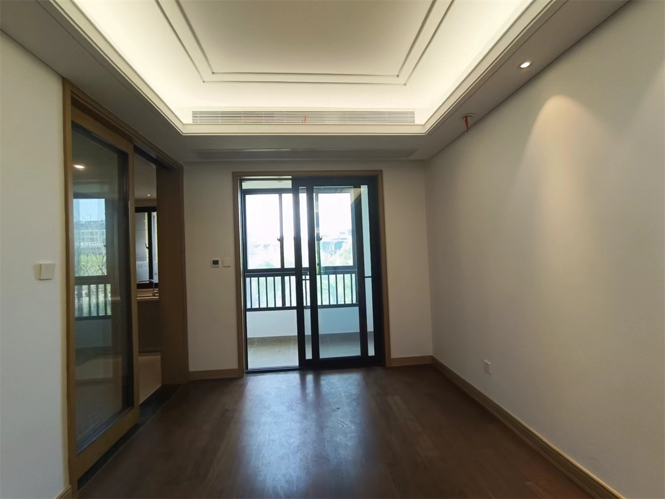 万濠瑜园 4室2厅2卫 165m²