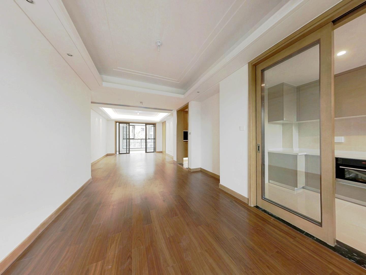 万濠瑜园 4室2厅2卫 165m²