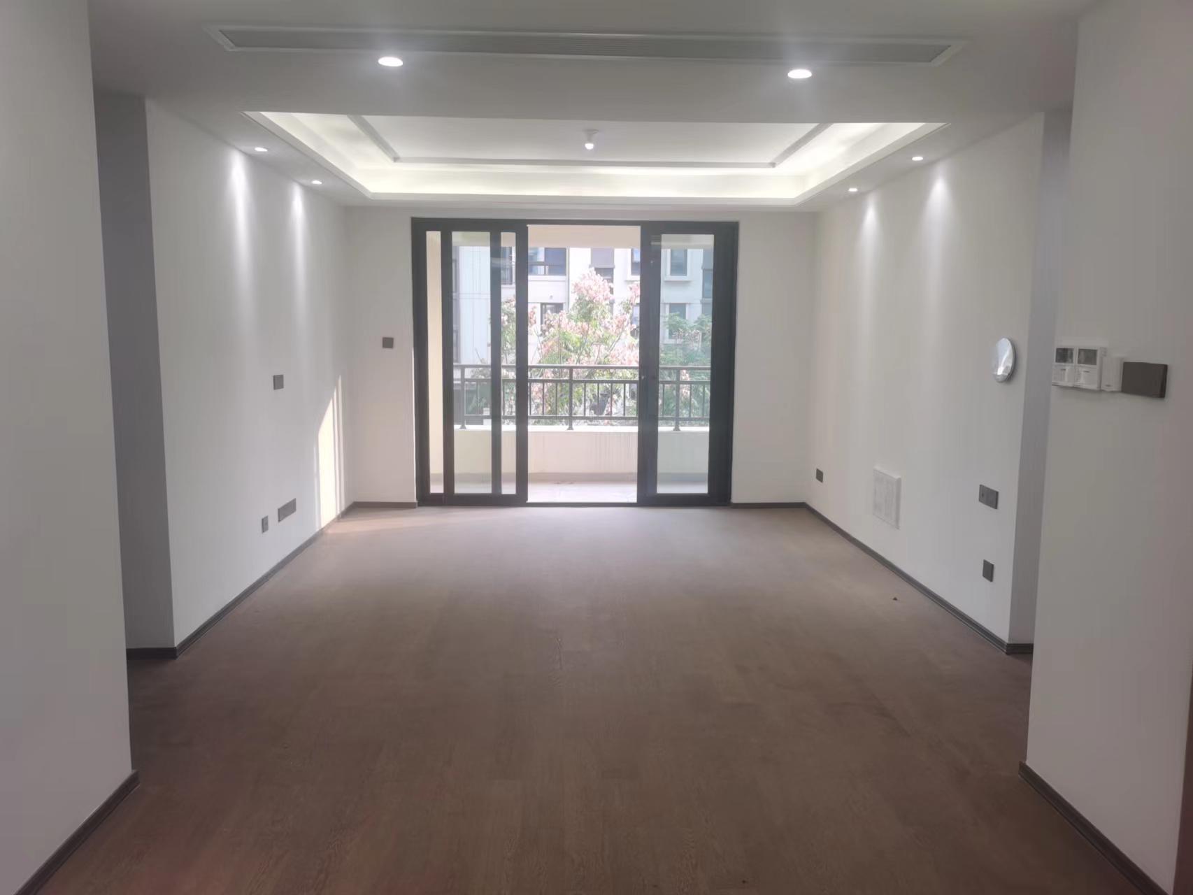 春风南岸东园 4室2厅2卫 138m&sup2;