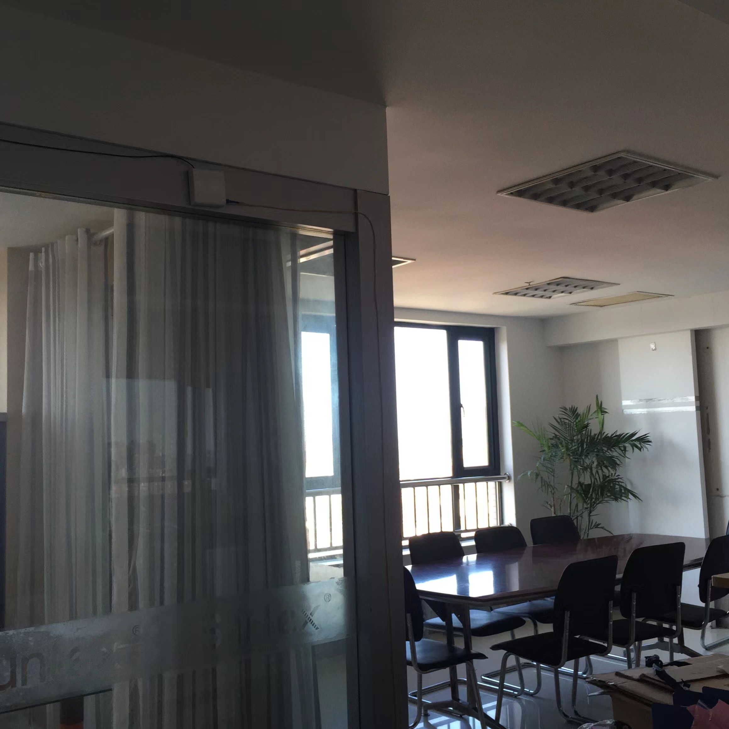 华辰大厦 1室1厅1卫 200.00m&sup2;