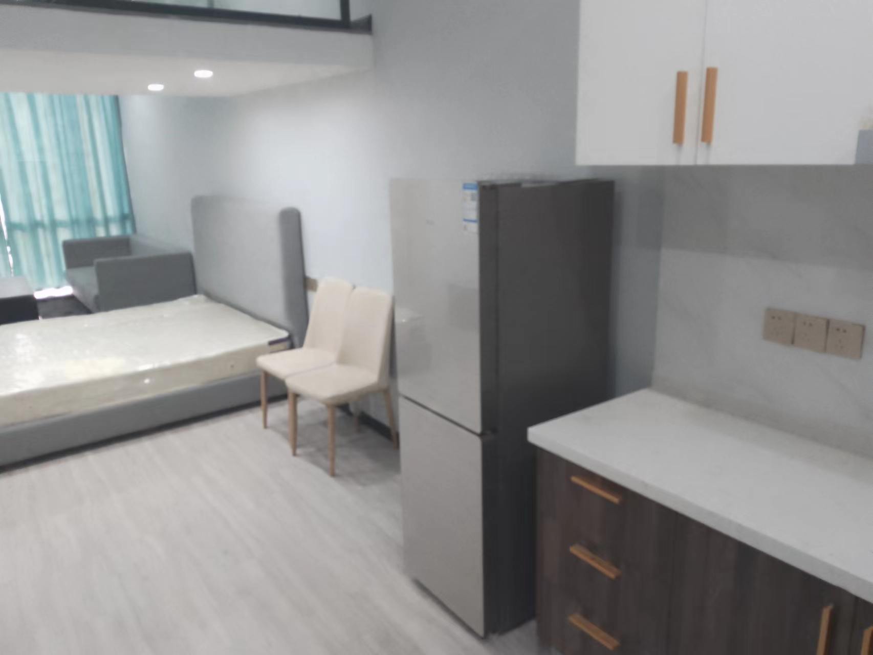 圆融堤调 1室1厅1卫 62m&sup2;
