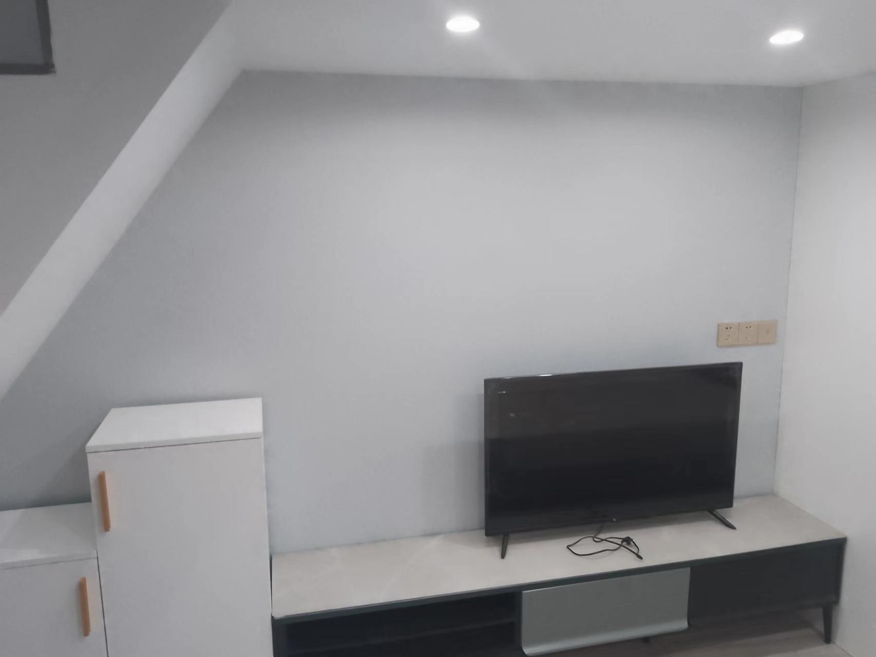 圆融堤调 1室1厅1卫 62m&sup2;
