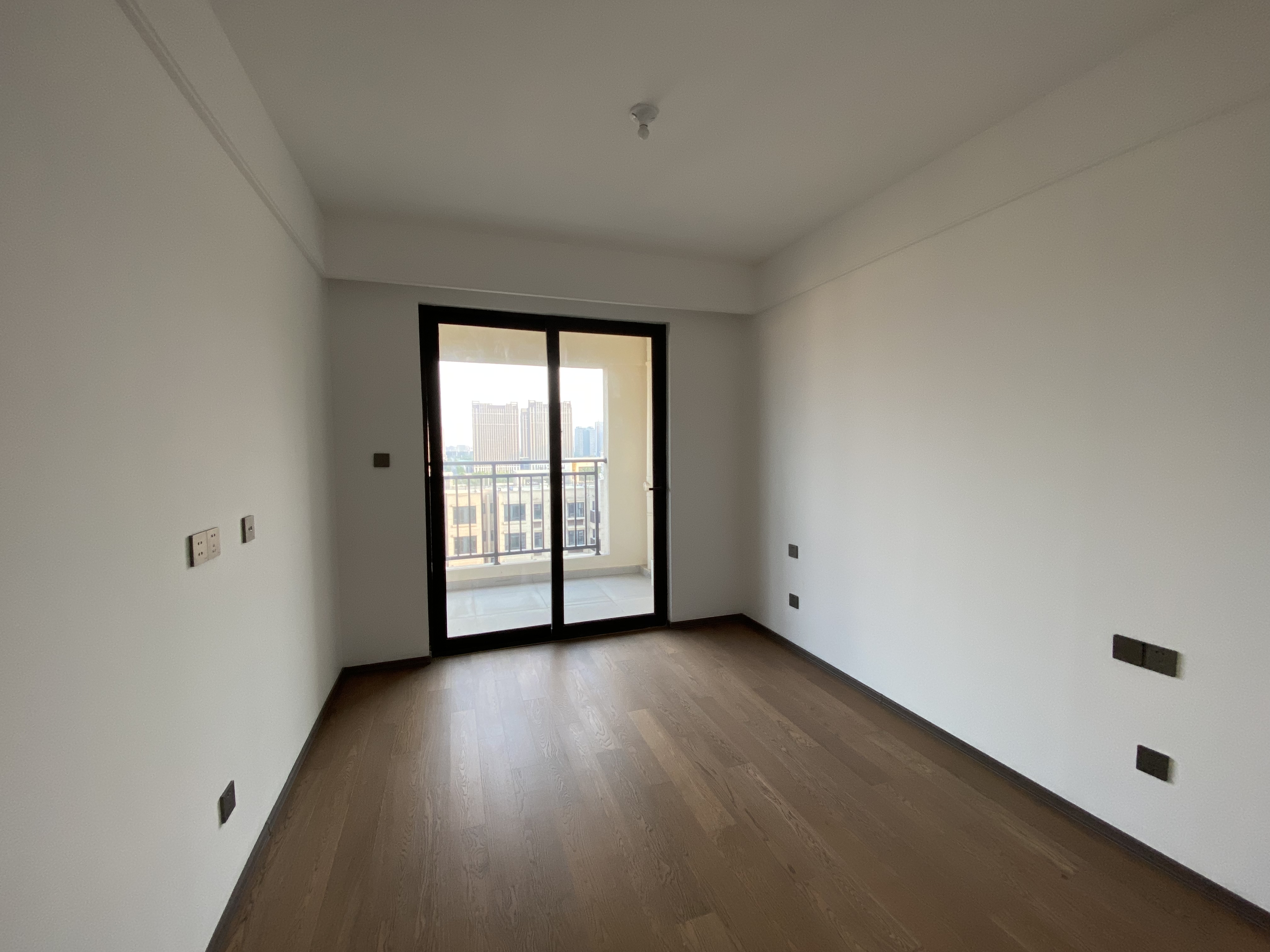 春风南岸西园 4室2厅2卫 136m&sup2;