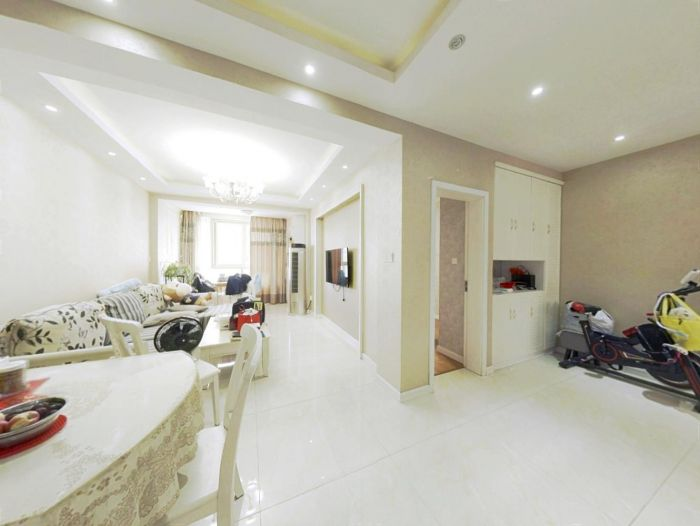 未来锦城 3室2厅2卫 118m²
