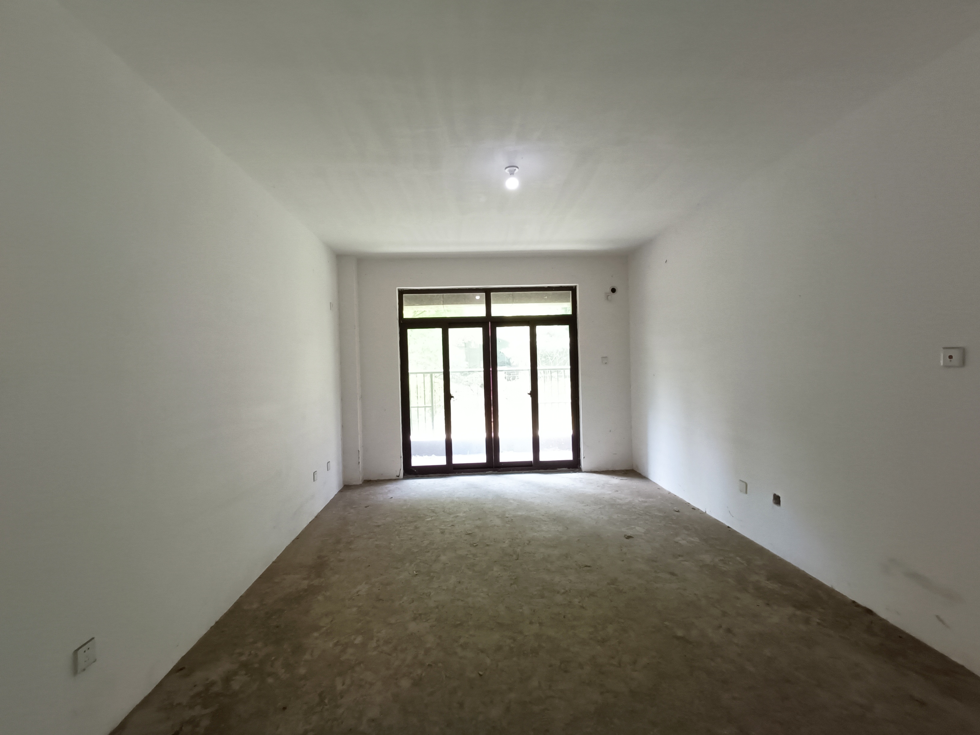 城市嘉苑 4室2厅2卫 181.34m&sup2;