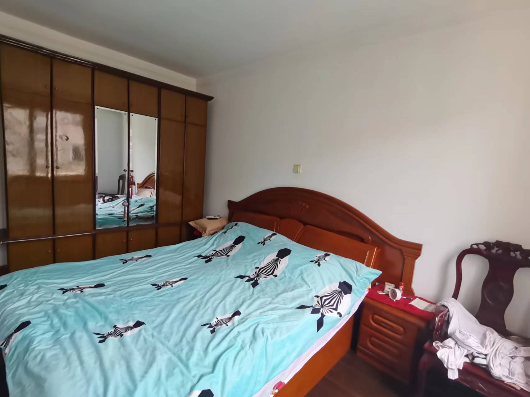 光明东村一期 3室2厅2卫 144.00m&sup2;