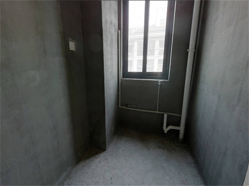 金水湾花园 3室2厅2卫 143m&sup2;