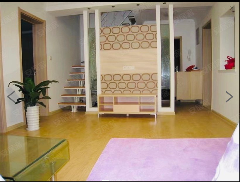 外滩小区 4室2厅1卫 150m&sup2;