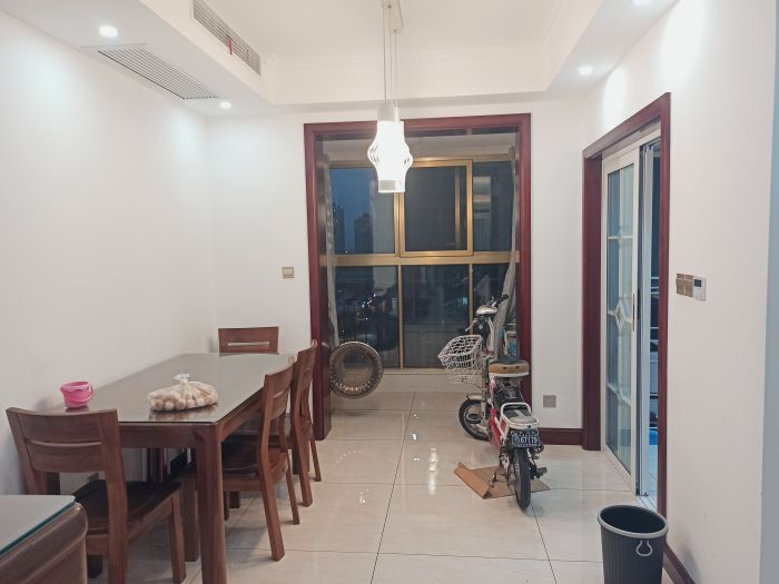 恒盛豪庭 3室2厅2卫 131m&sup2;