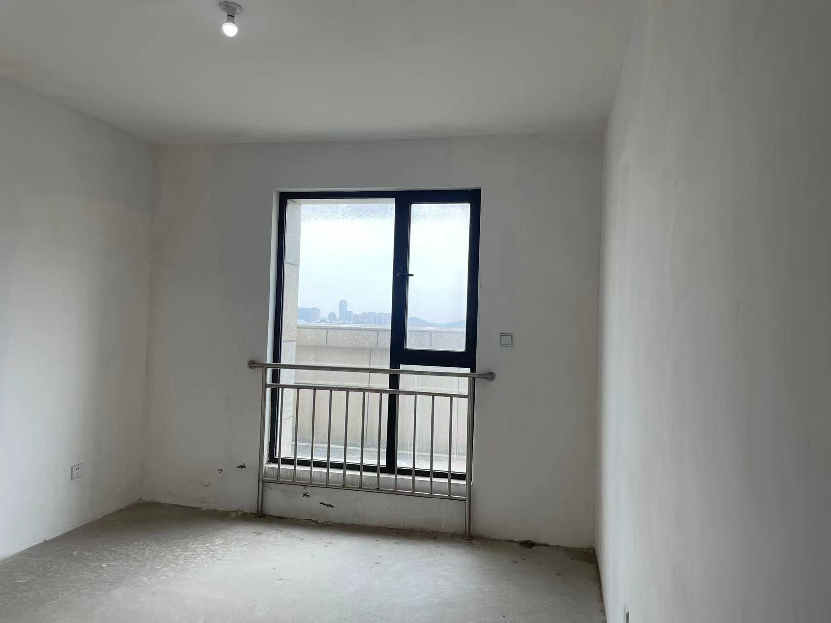 苏建名都城 4室2厅1卫 209m&sup2;