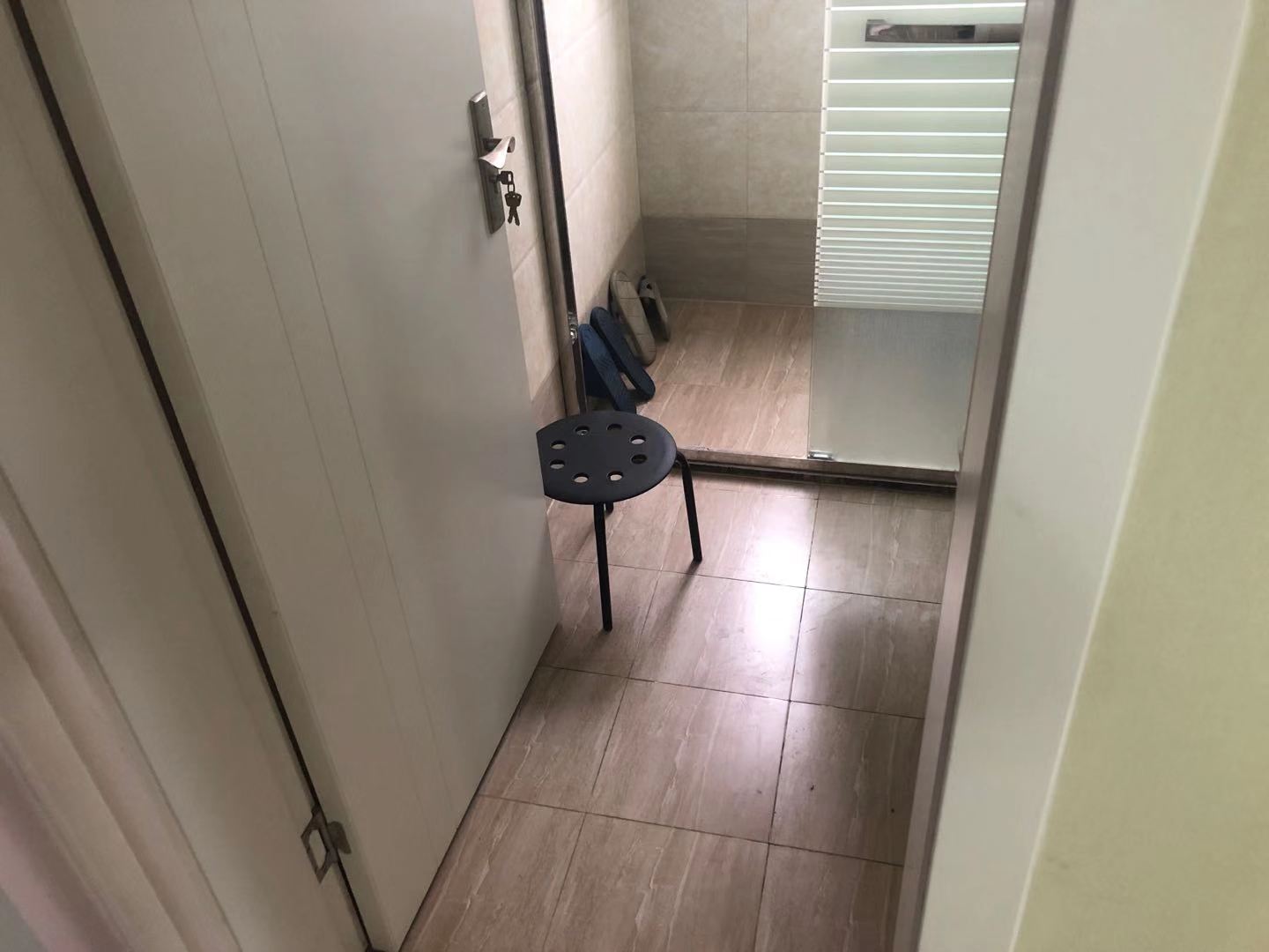 华能大厦 3室1厅1卫 83.00m&sup2;