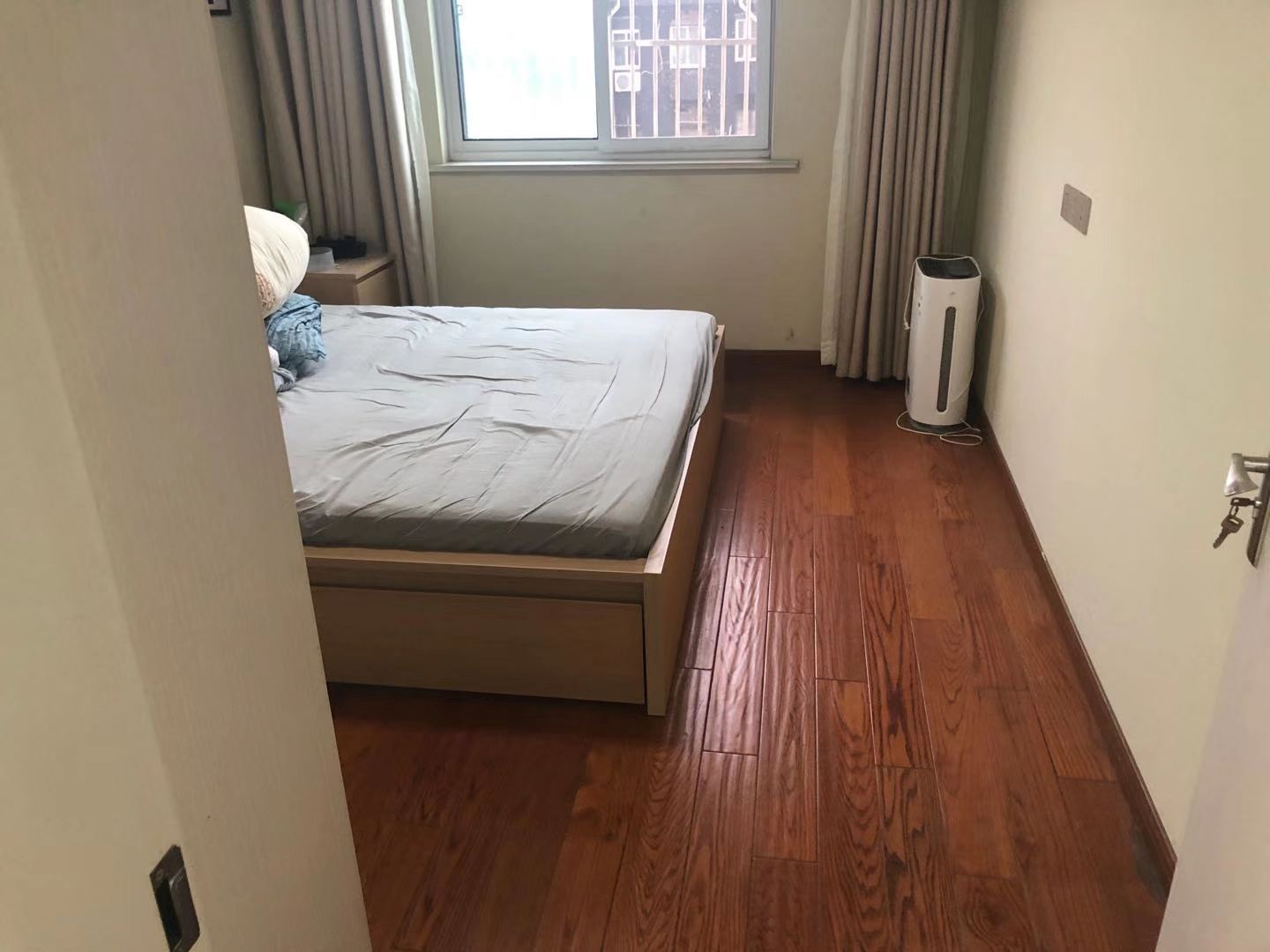 华能大厦 3室1厅1卫 83.00m&sup2;
