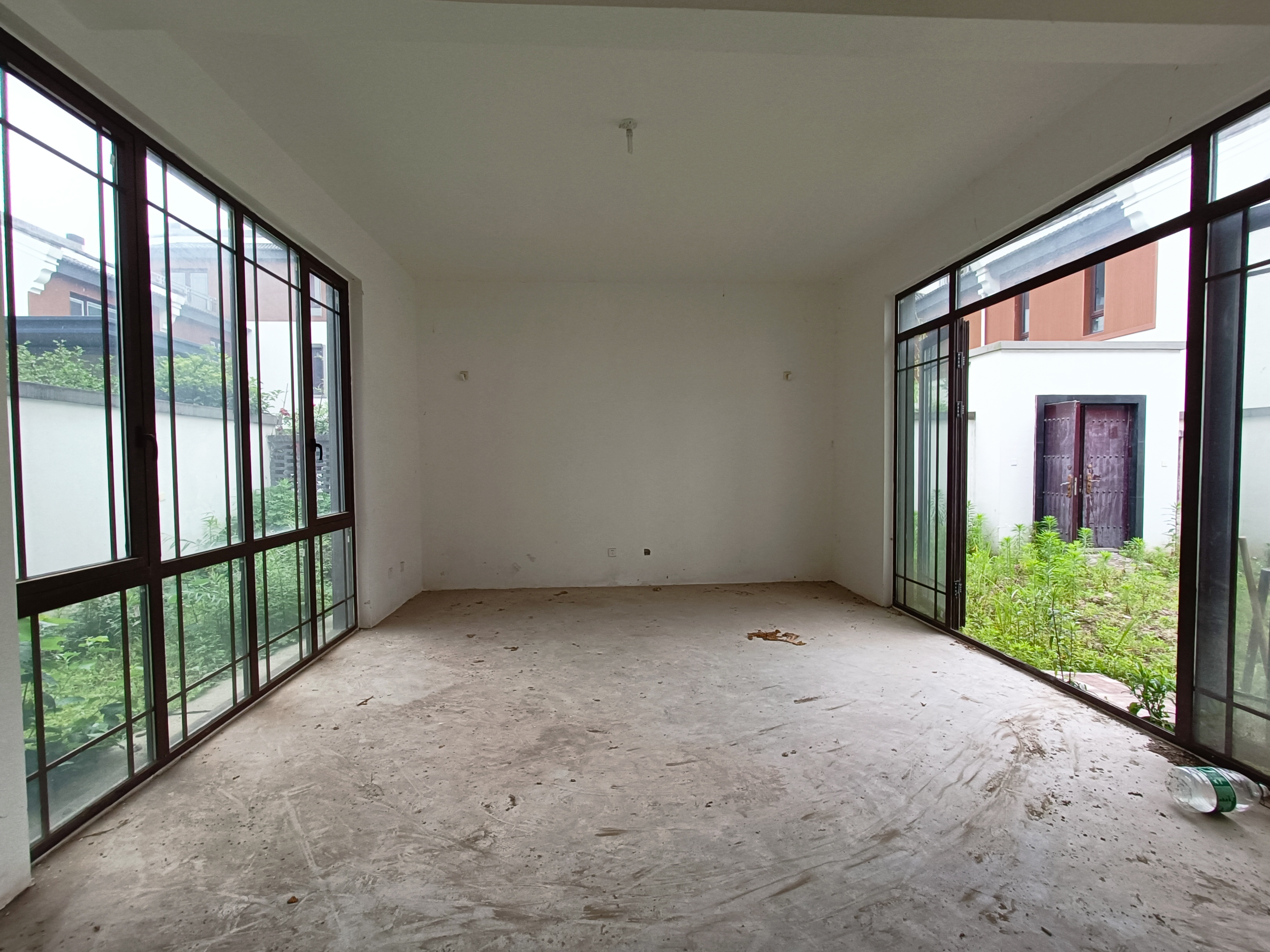 九间堂山居 5室2厅5卫 258.00m&sup2;
