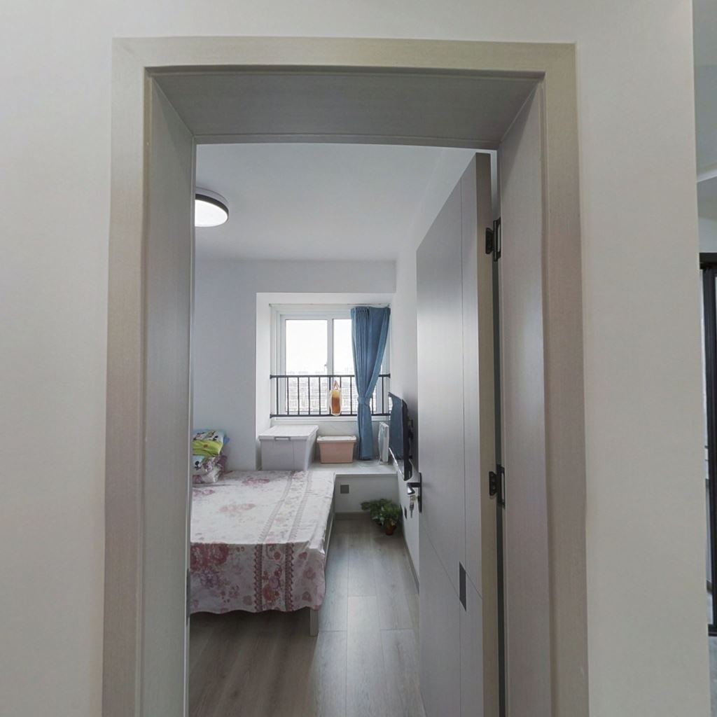 中海碧林湾 4室2厅2卫 128.42m&sup2;