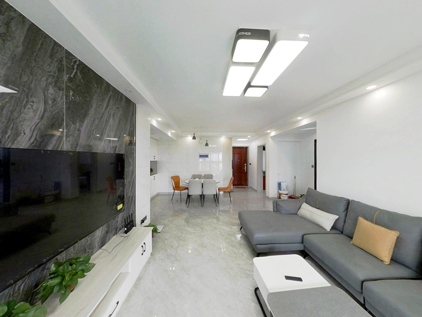 中海碧林湾 4室2厅2卫 128.42m&sup2;