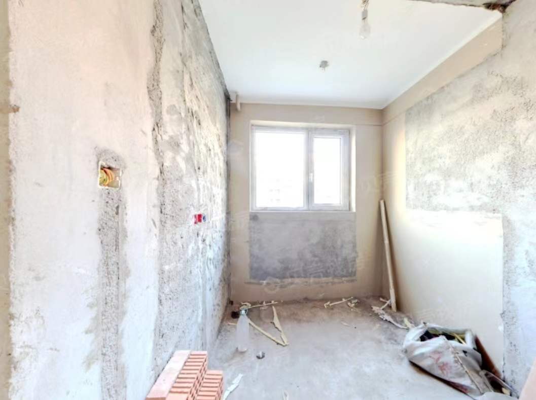 丽景湾 3室2厅2卫 96m&sup2;