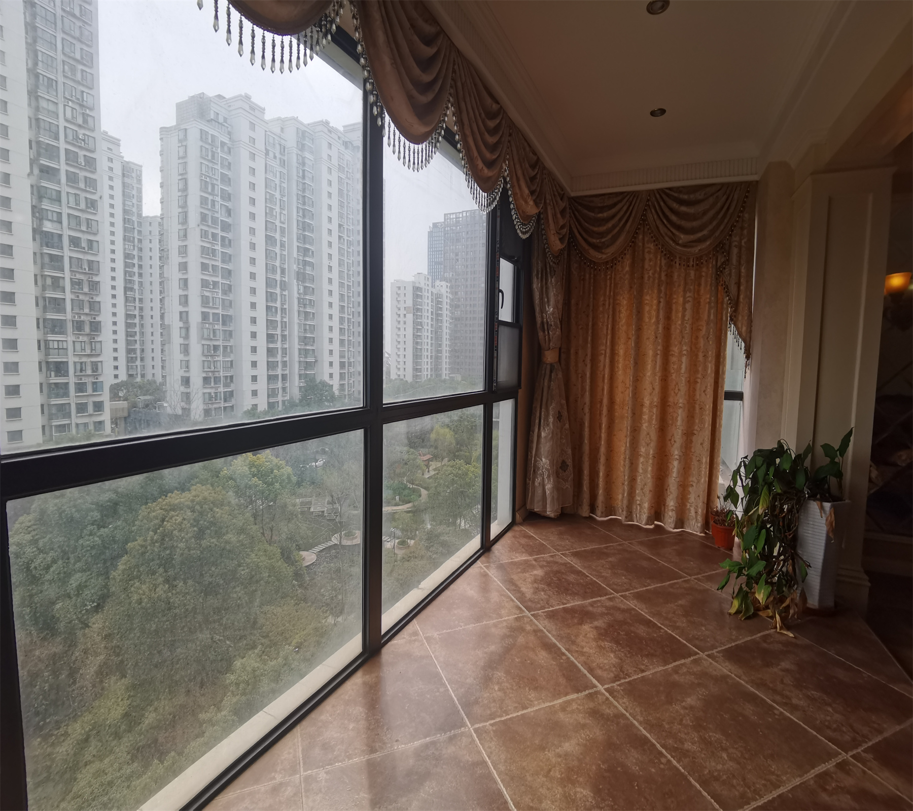 中南世纪城北区 3室2厅2卫 169m&sup2;