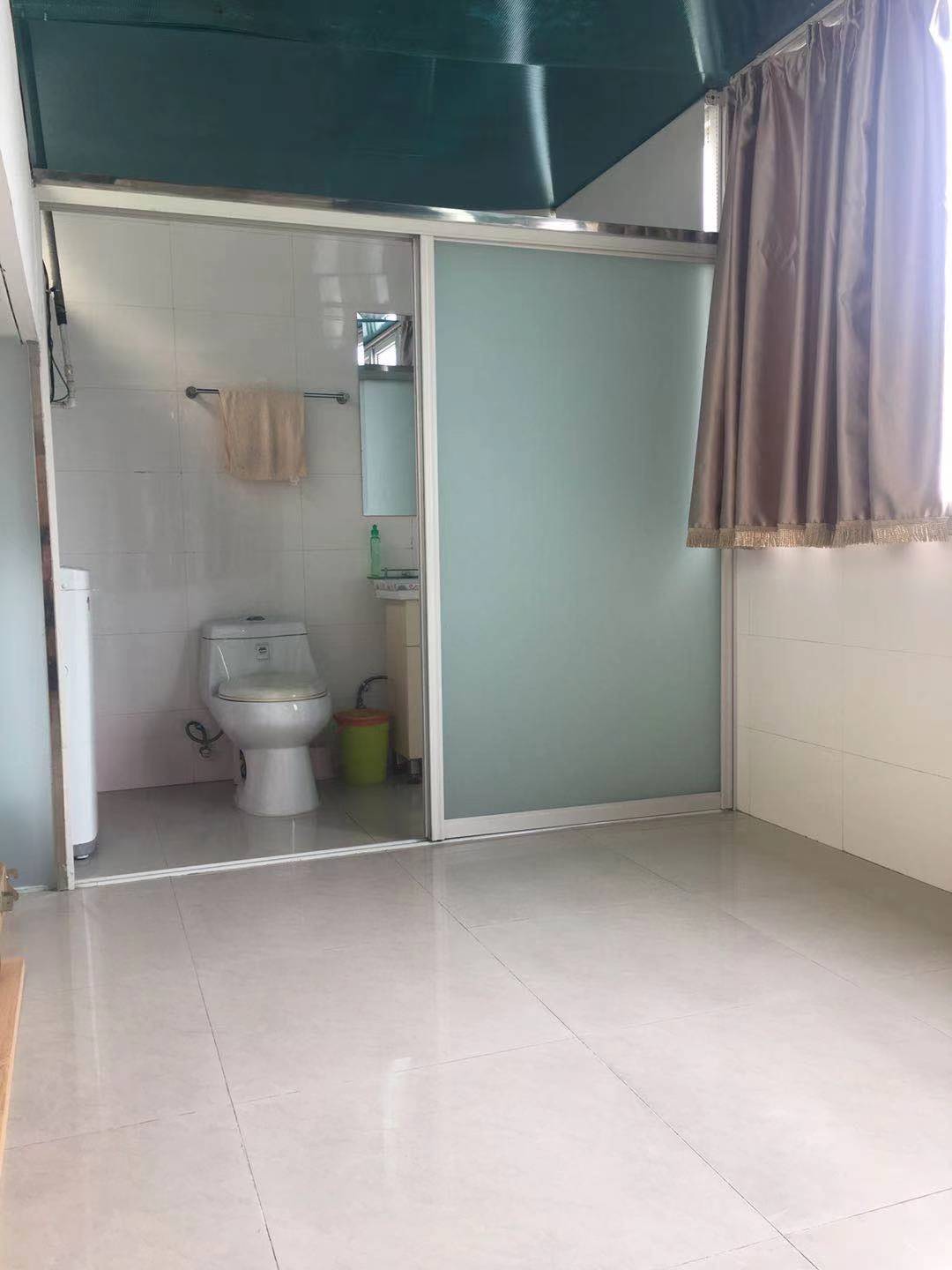 怡园新邸 4室3厅2卫 180m&sup2;