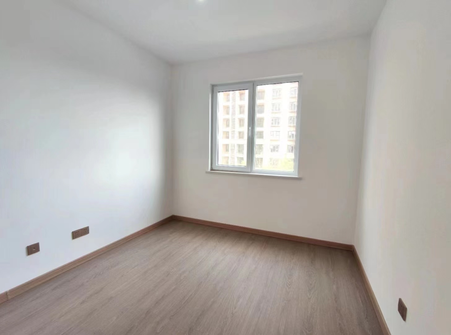 世茂九龙庭 3室2厅2卫 123m&sup2;