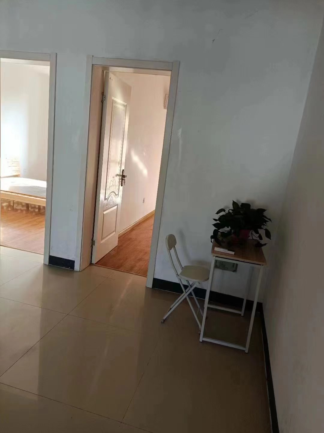 春天花园 2室2厅1卫 87m&sup2;