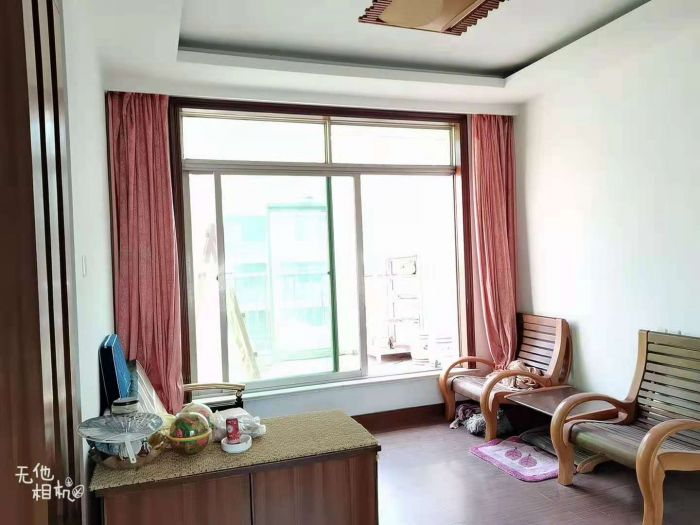 新桥北村 5室2厅2卫 200m&sup2;