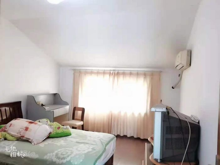 新桥北村 5室2厅2卫 200m&sup2;