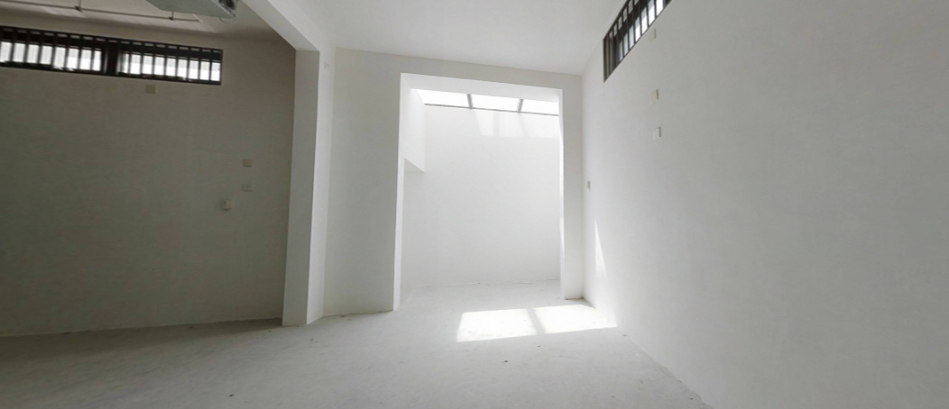 万濠山庄 4室2厅3卫 328m²