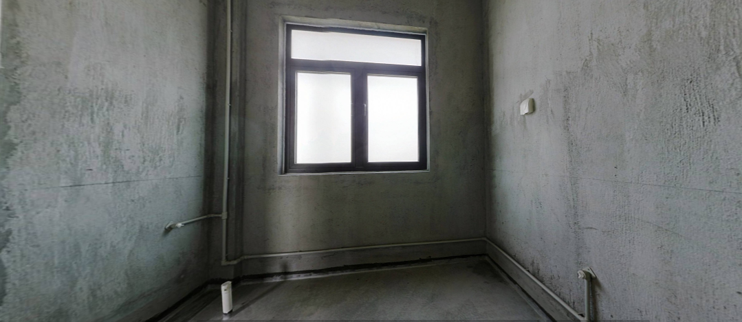 万濠山庄 4室2厅3卫 328m&sup2;