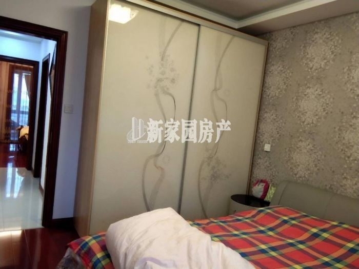 城市嘉苑 3室1厅1卫 140.00m&sup2;
