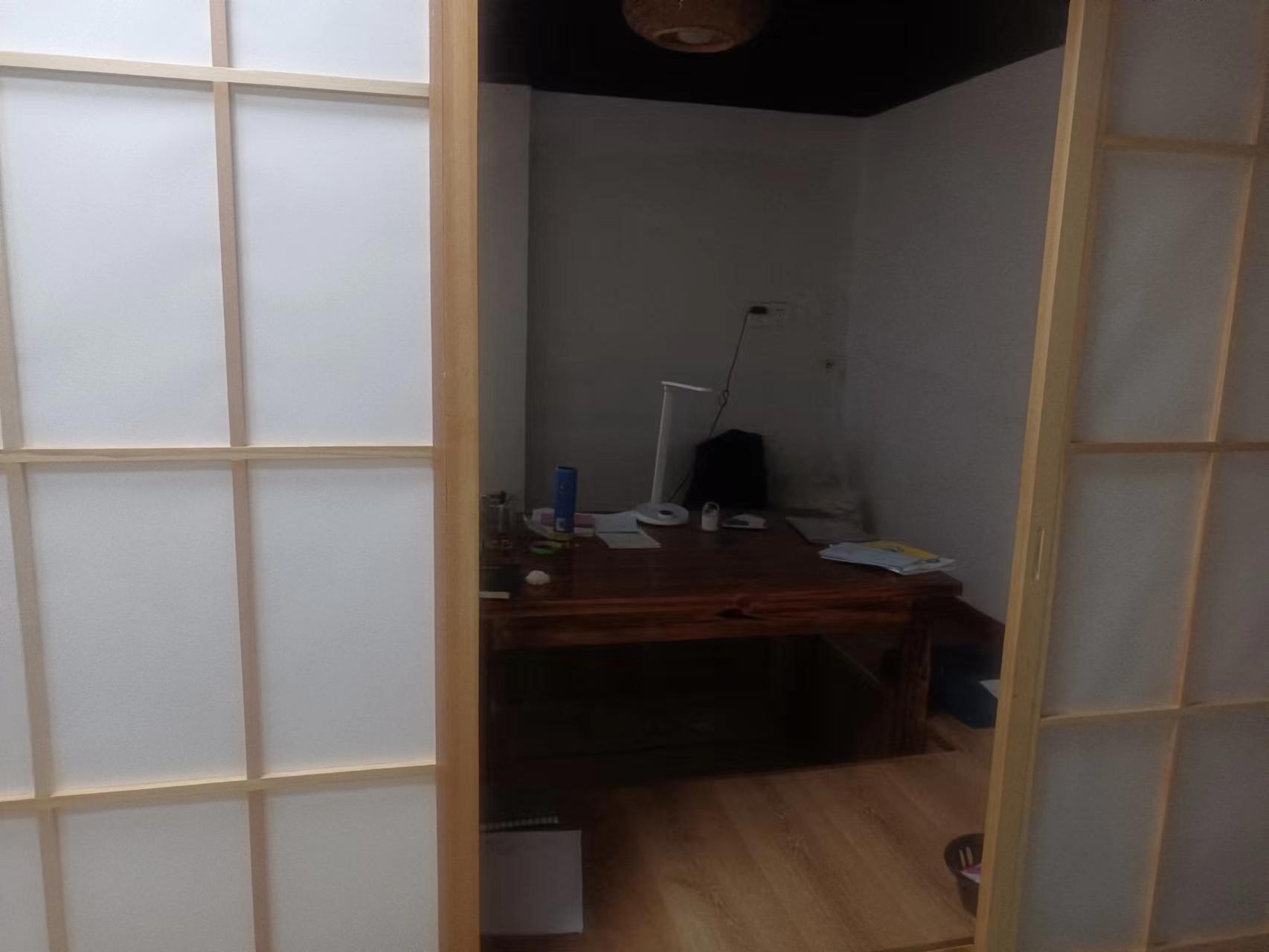 中南世纪城北区 1室1厅1卫 129.73m²