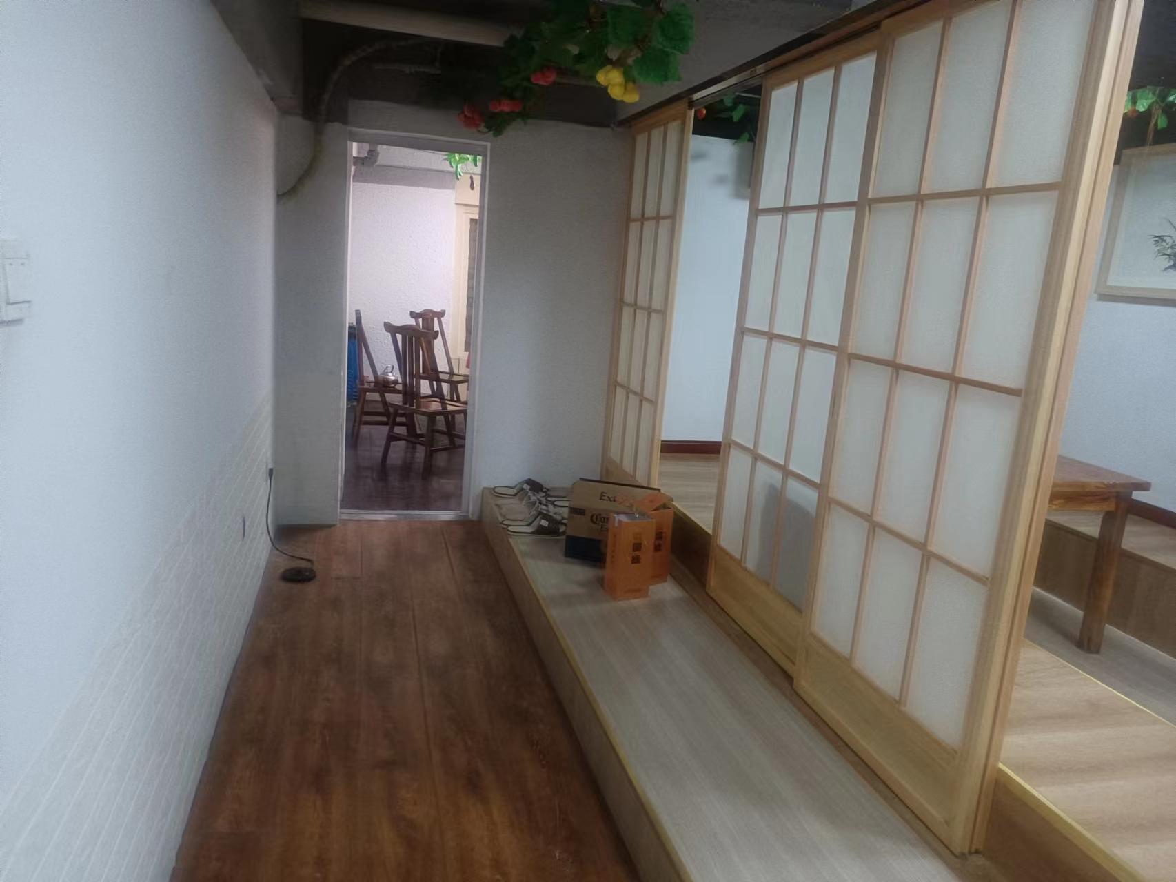 中南世纪城北区 1室1厅1卫 129.73m²