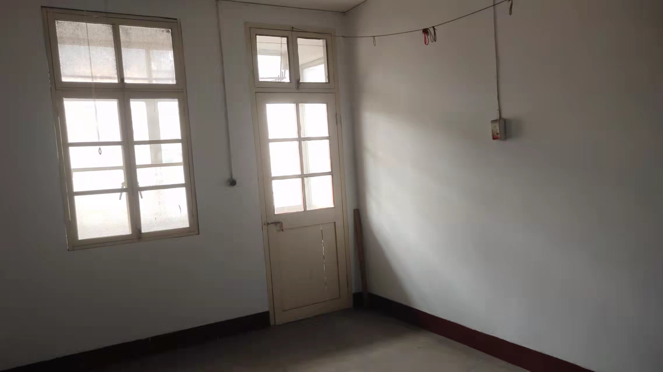 新建路新村（新建花苑） 3室1厅1卫 101.00m&sup2;