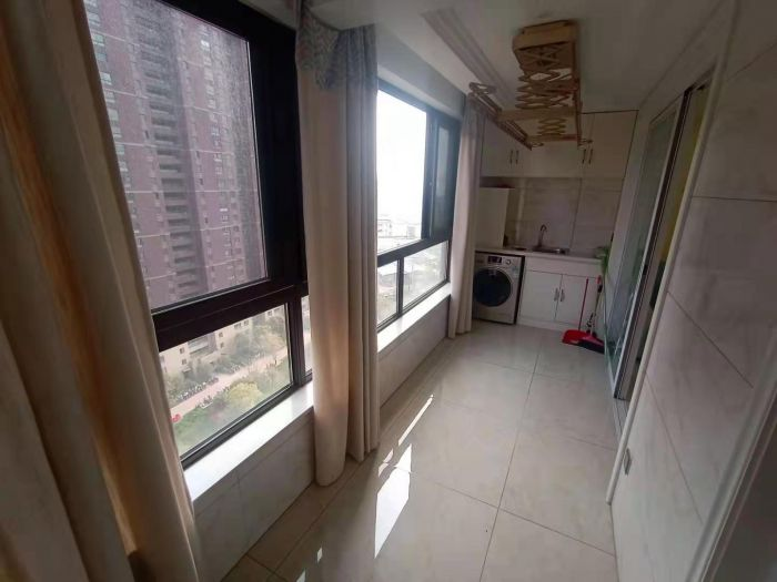 万濠星城 3室2厅1卫 99.00m&sup2;