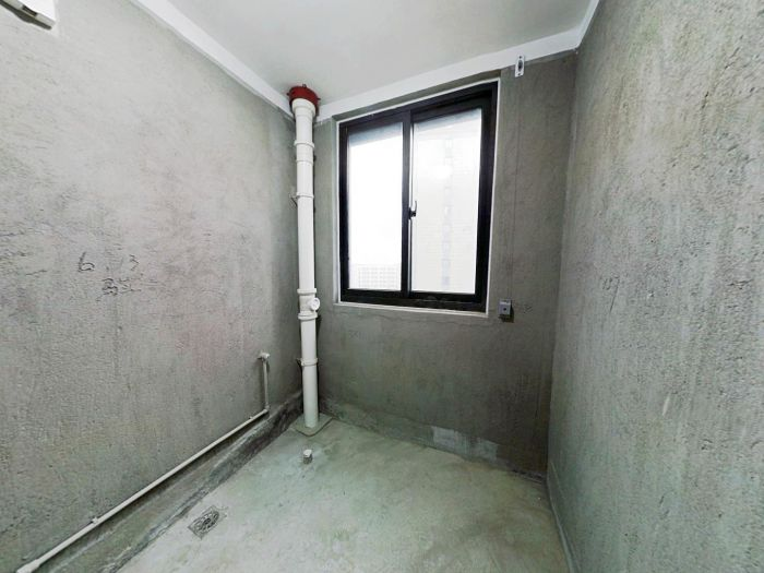 红星嘉苑 3室1厅2卫 138m&sup2;