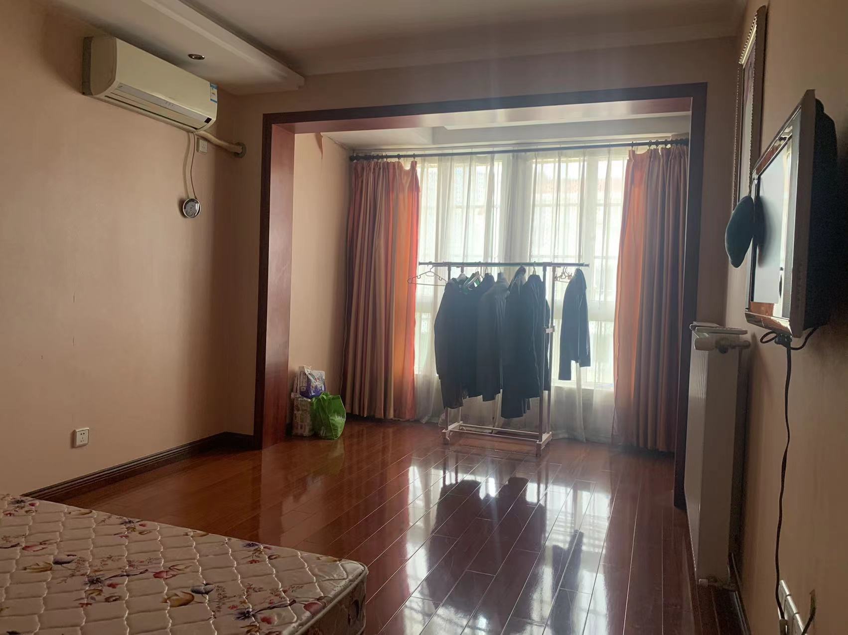 春晖花园 6室3厅2卫 178m&sup2;