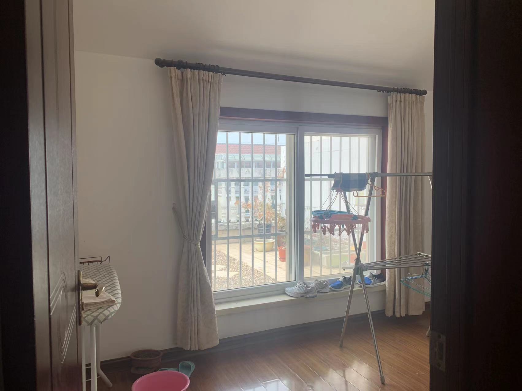 春晖花园 6室3厅2卫 178m&sup2;